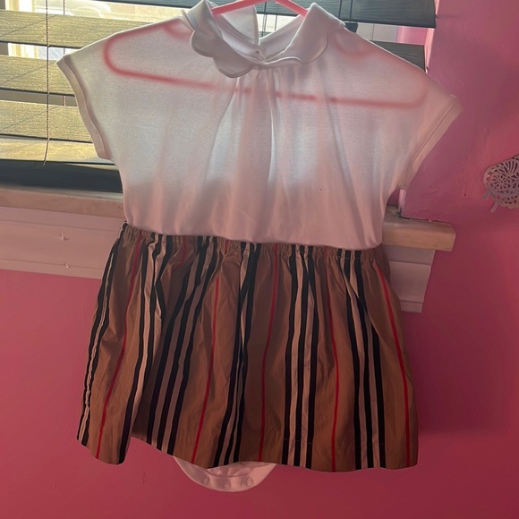 Burberry dress - Picture 1 of 2